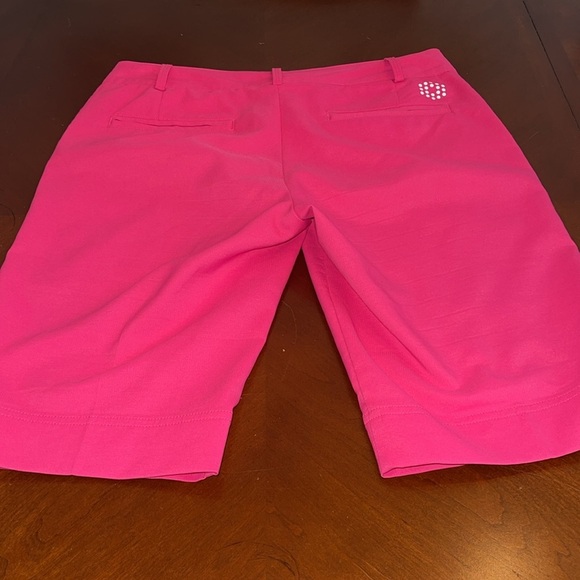 PUMA HOT PINK BERMUDA GOLF ACTIVE SHORTS - SIZE 6. JJ - Picture 4 of 4